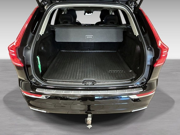 Volvo XC60 14 of 20
