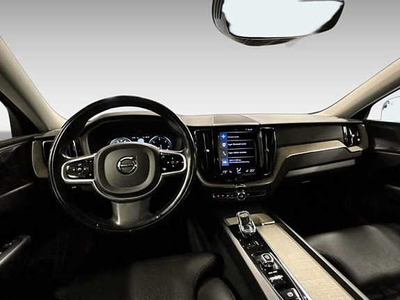 Volvo XC60 19 of 20