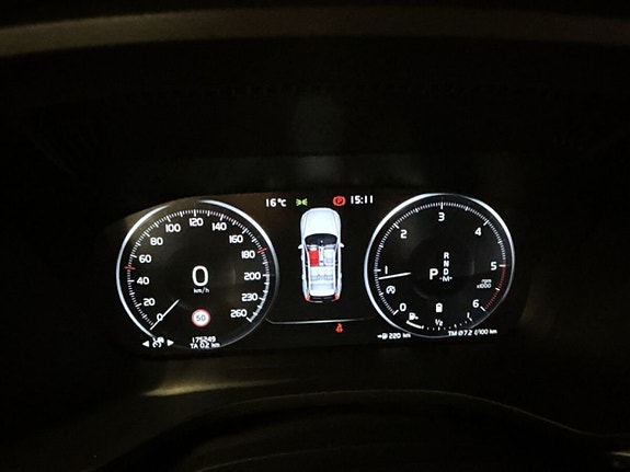 Volvo XC60 9 of 20