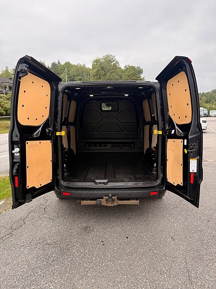 Ford Transit 7 of 14