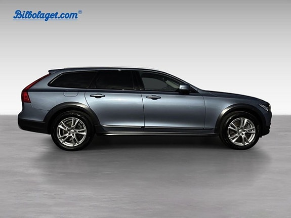 Volvo V90 Cross Country 3 of 19