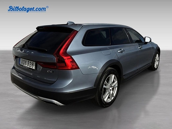 Volvo V90 Cross Country 4 of 19