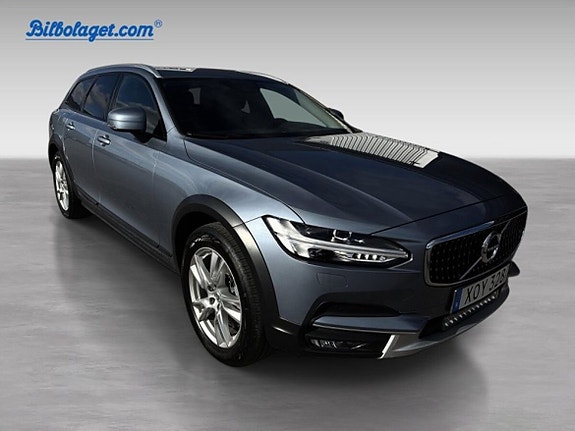 Volvo V90 Cross Country 2 of 19