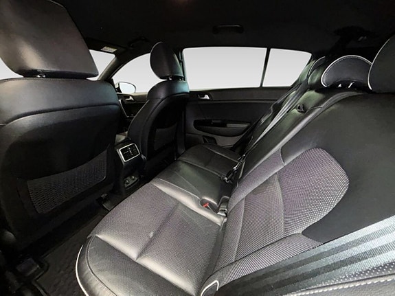 Kia Sportage 12 of 20
