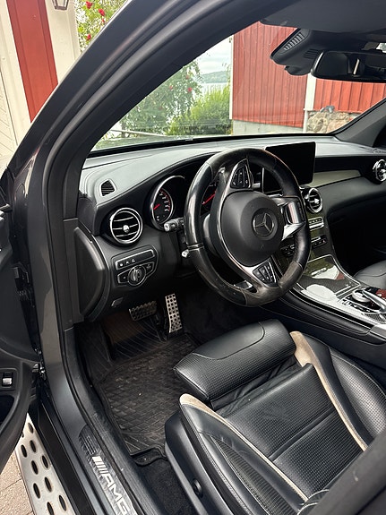 Mercedes-Benz GLC63 3 of 3