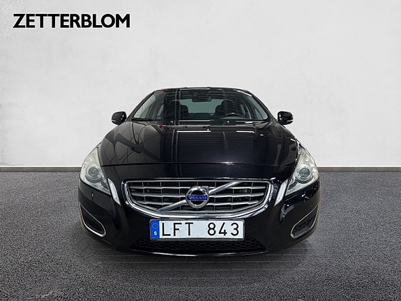Volvo S60 5 of 15