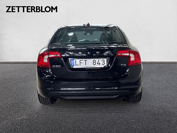 Volvo S60 4 of 15