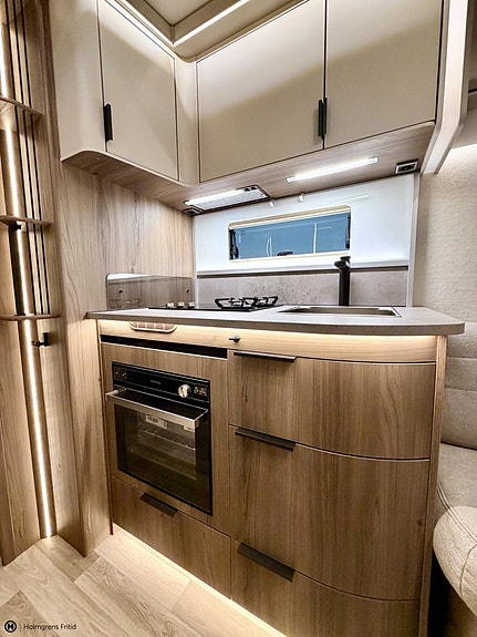 Kabe Royal 560 GLE KS 9 of 14