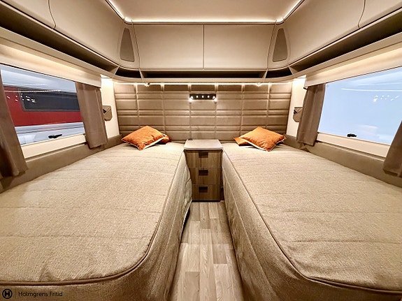 Kabe Royal 560 GLE KS 12 of 14