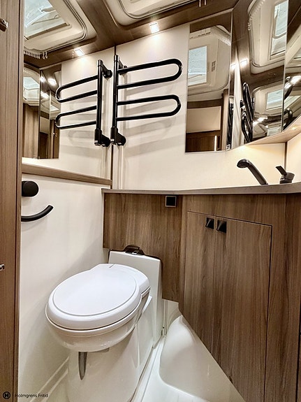 Kabe Royal 560 GLE KS 13 of 14