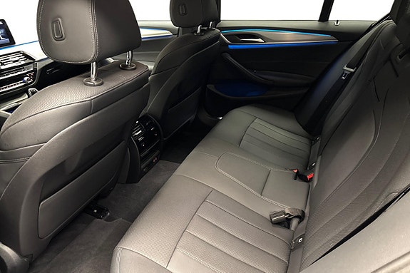 BMW 530e 8 of 14