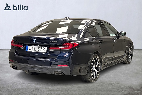 BMW 530e 6 of 14