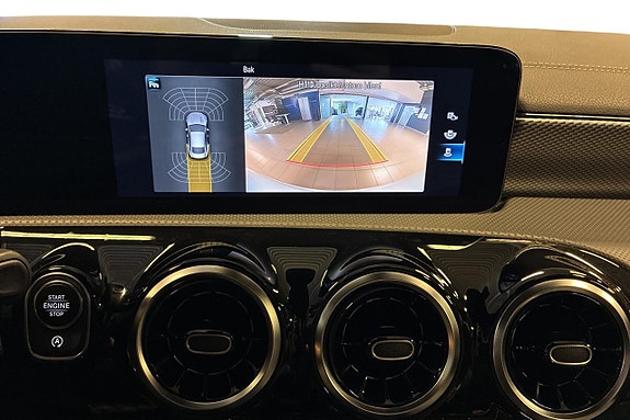 Mercedes-Benz CLA200 18 of 21