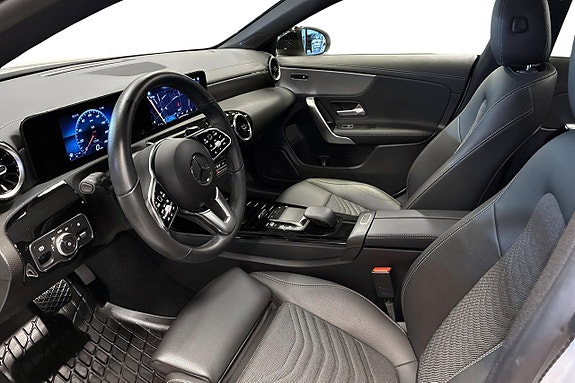 Mercedes-Benz CLA200 9 of 21