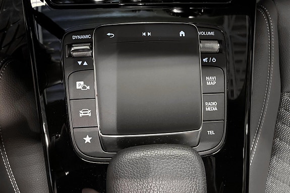 Mercedes-Benz CLA200 20 of 21
