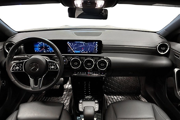 Mercedes-Benz CLA200 10 of 21