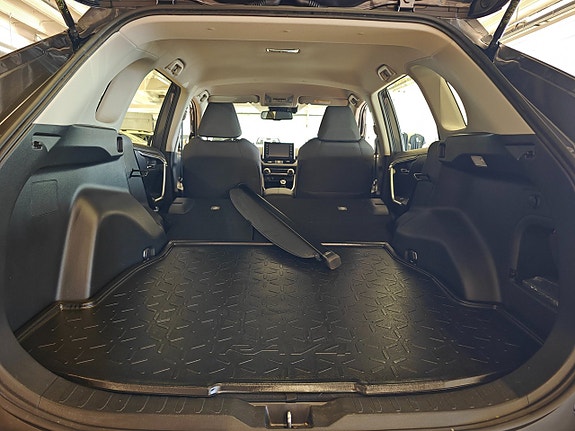 Toyota RAV4 15 of 15