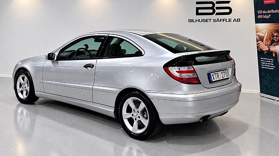 Mercedes-Benz C180 5 of 16