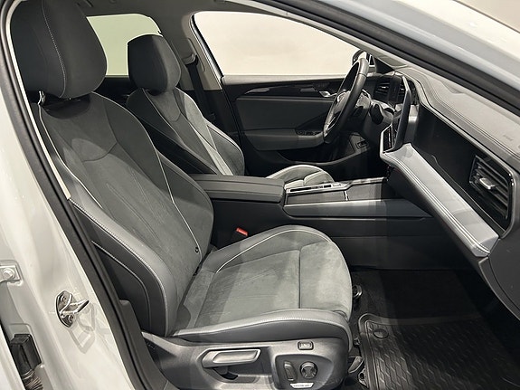 Volkswagen Passat 17 of 27