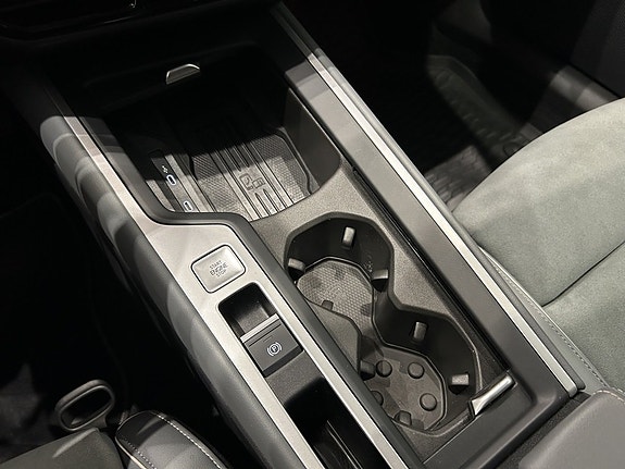 Volkswagen Passat 26 of 27