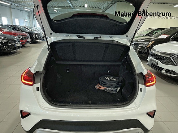 Kia XCeed 7 of 19