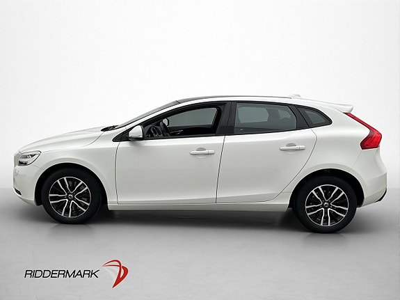 Volvo V40 4 of 30