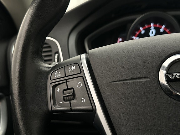 Volvo V40 22 of 30