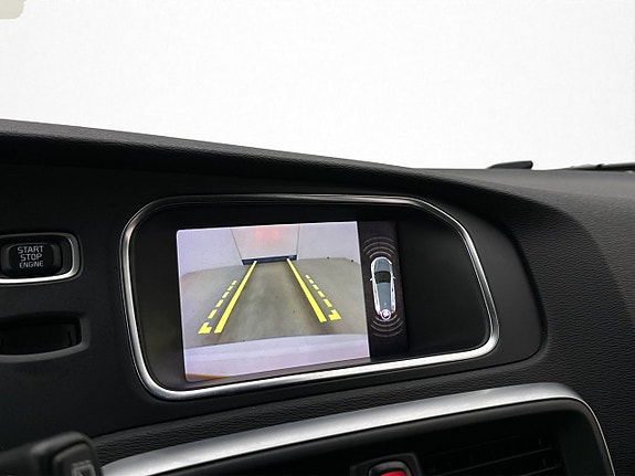 Volvo V40 14 of 30