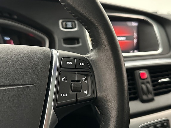 Volvo V40 24 of 30