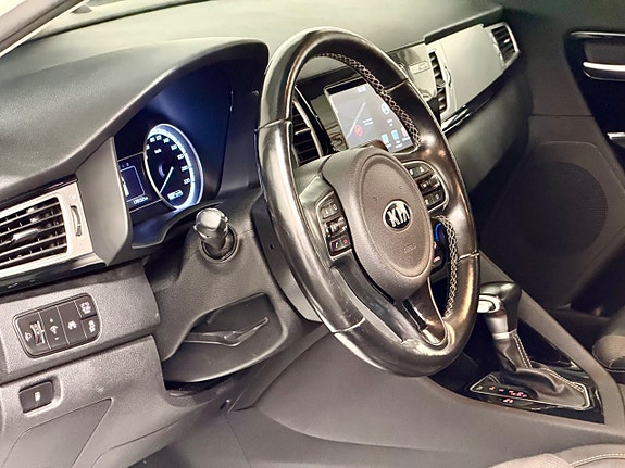 Kia Niro 8 of 17