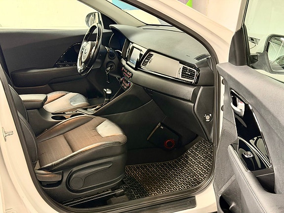 Kia Niro 9 of 17