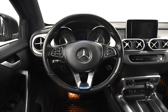 Mercedes-Benz X350 d 2 of 22