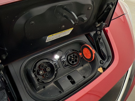 Nissan Leaf 9 of 30