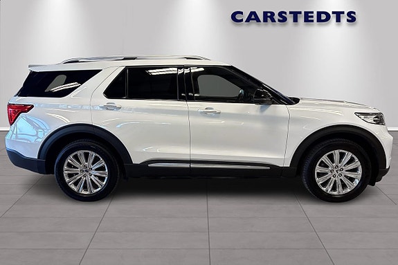 Ford Explorer 2 of 10