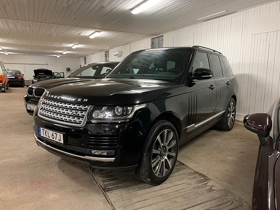 Land Rover Range Rover 3 of 6