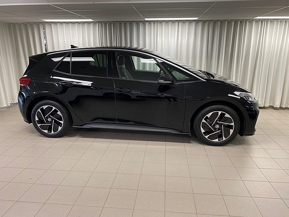 Volkswagen ID.3 3 of 12