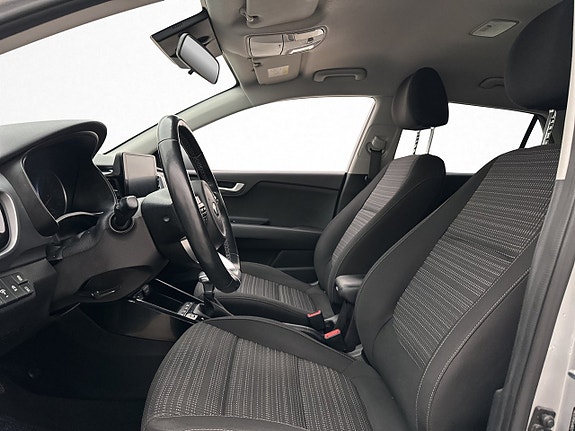 Kia Stonic 9 of 28