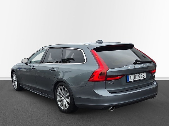 Volvo V90 2 of 11