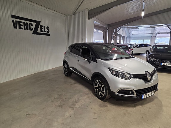 Renault Captur 2 of 10
