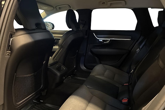 Volvo V90 Cross Country 15 of 23