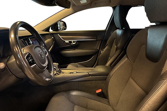 Volvo V90 Cross Country 14 of 23