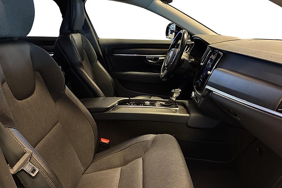 Volvo V90 Cross Country 17 of 23