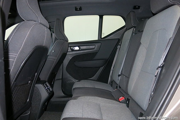 Volvo XC40 11 of 20