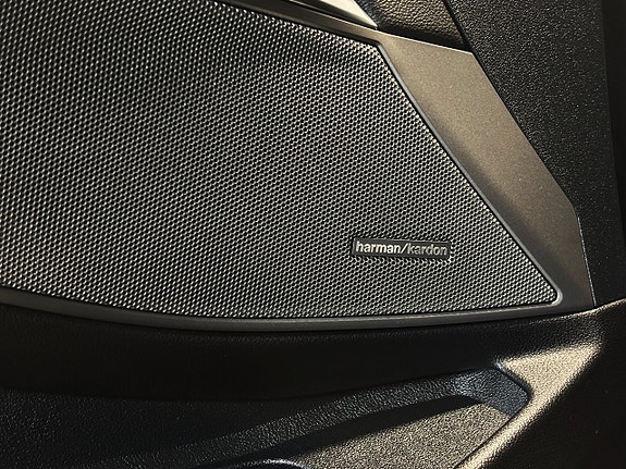 BMW 320d 10 of 30