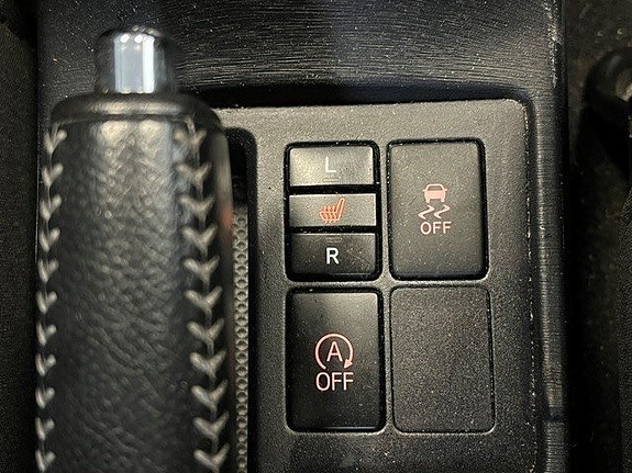 Toyota Yaris 10 of 10