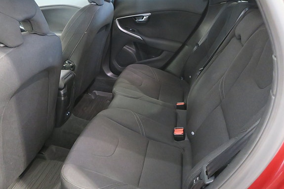 Volvo V40 7 of 12
