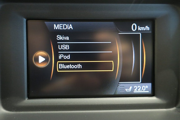 Volvo V40 10 of 12
