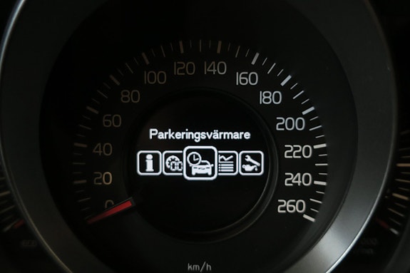 Volvo V40 8 of 12