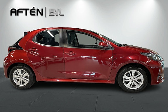 Toyota Yaris 7 of 26