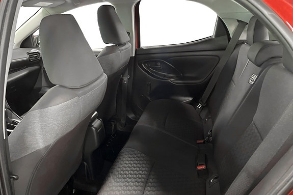 Toyota Yaris 16 of 26